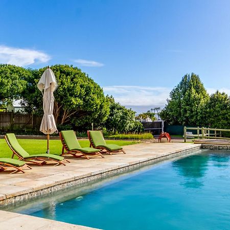 Serene, Thatched Apartment In Noordhoek, เคปทาวน์ ภายนอก รูปภาพ